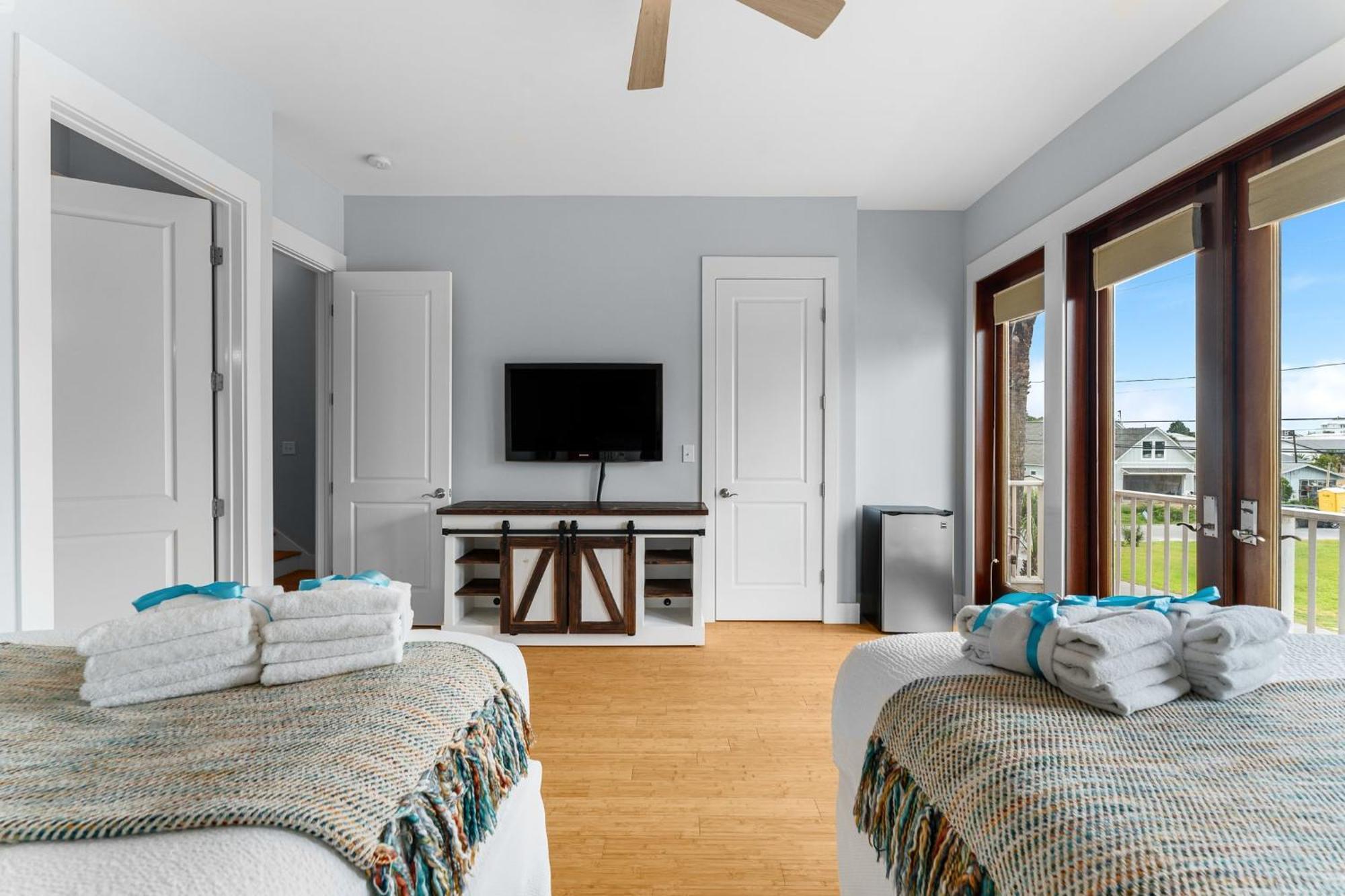 Bay Getaway! Bayfront 4br 4ba House Sleeps 12 Private Pool Boat Dock Holiday home Panama City Beach